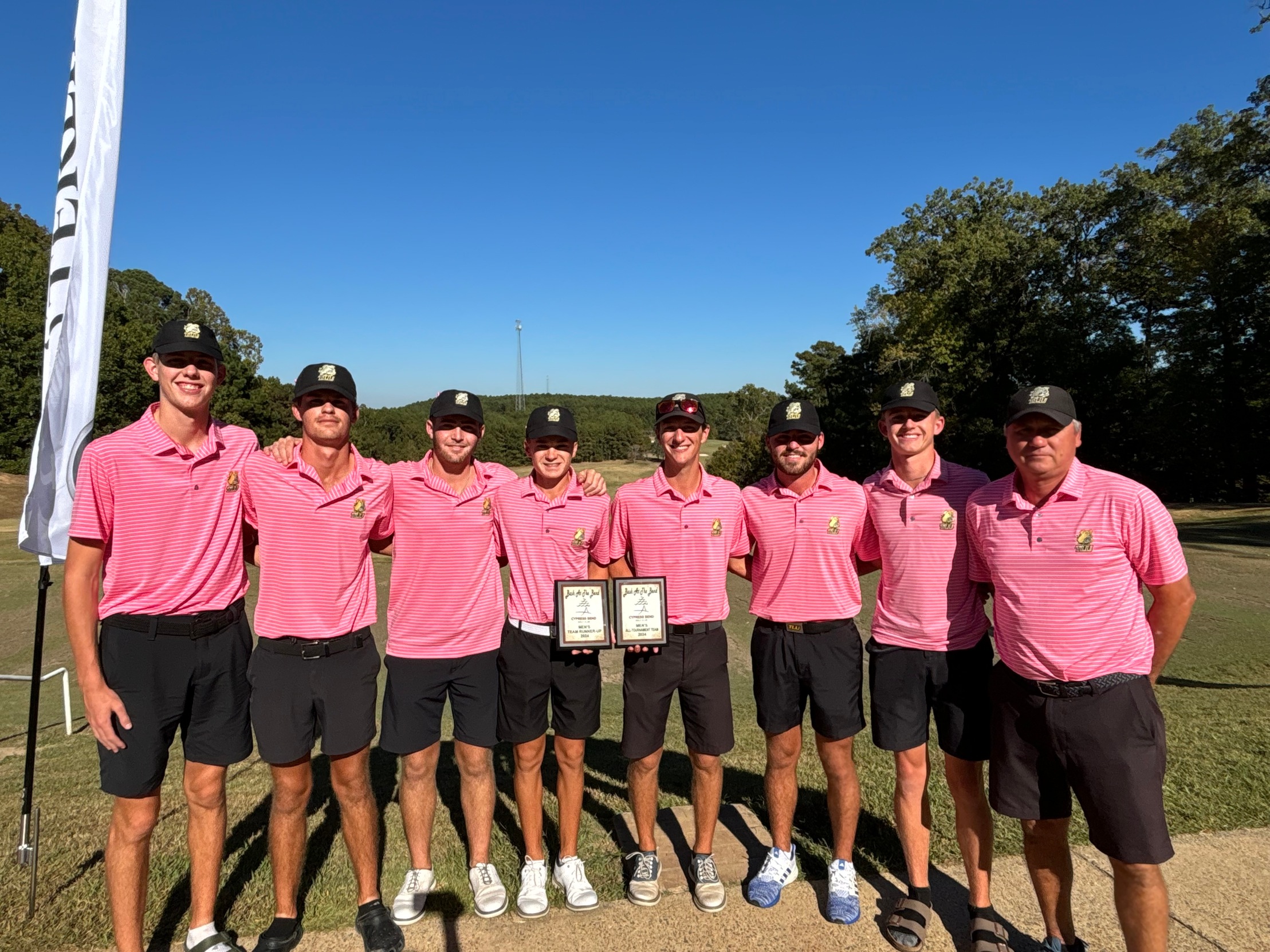 TLU Men's Golf (photo via Angela Hisey '10)